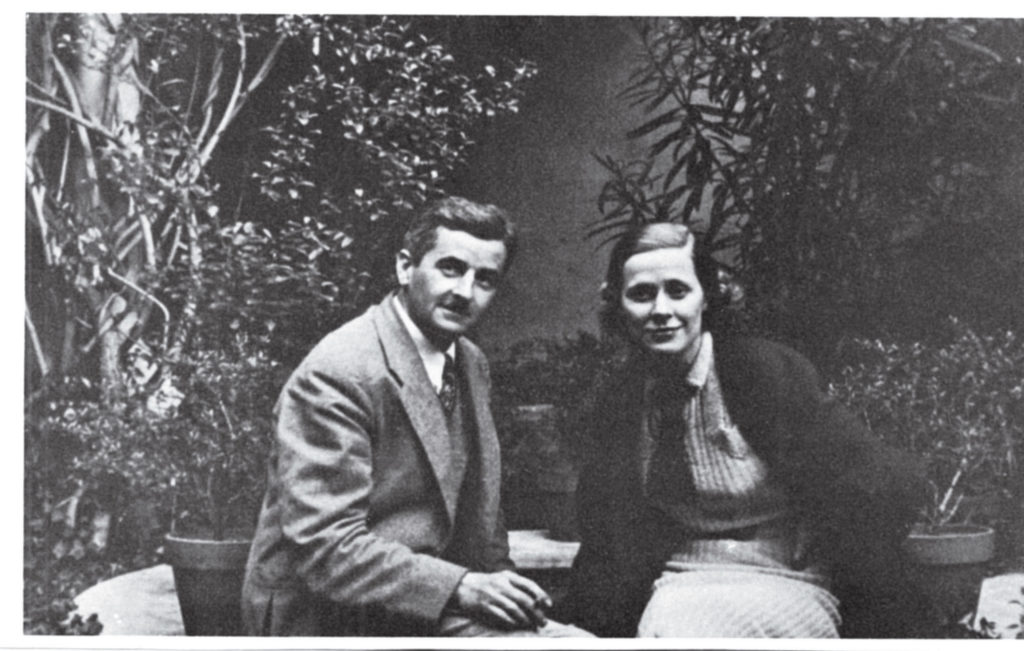 Faulkner and Meta Carpenter at her apartment building.