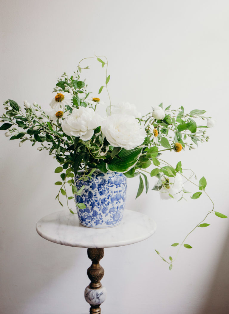 3 Vases for Simple Centerpieces Floral Arrangement 101 Garden & Gun