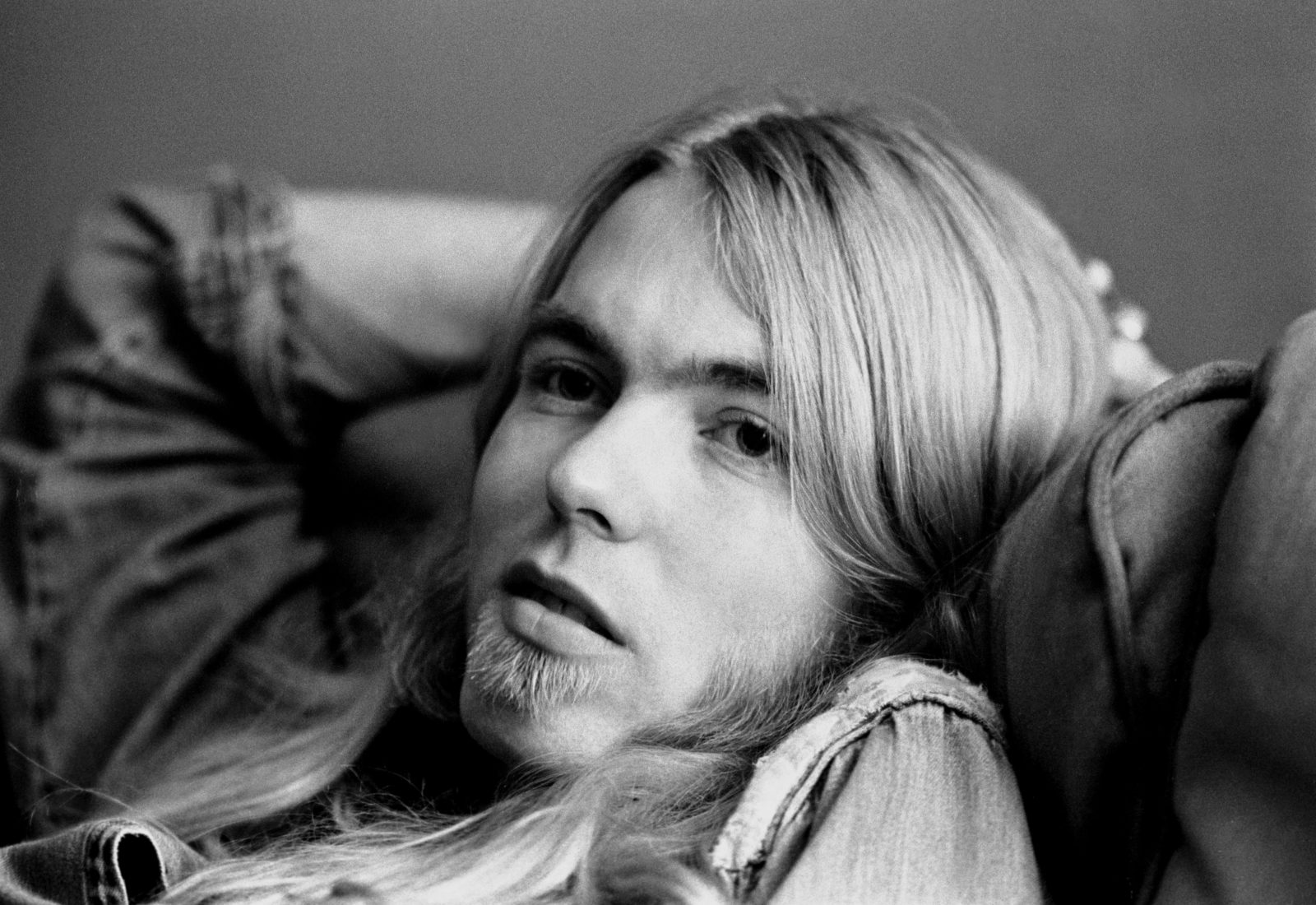 Song Premiere: Gregg Allman Performing “Melissa” Live in 1974 – Garden 