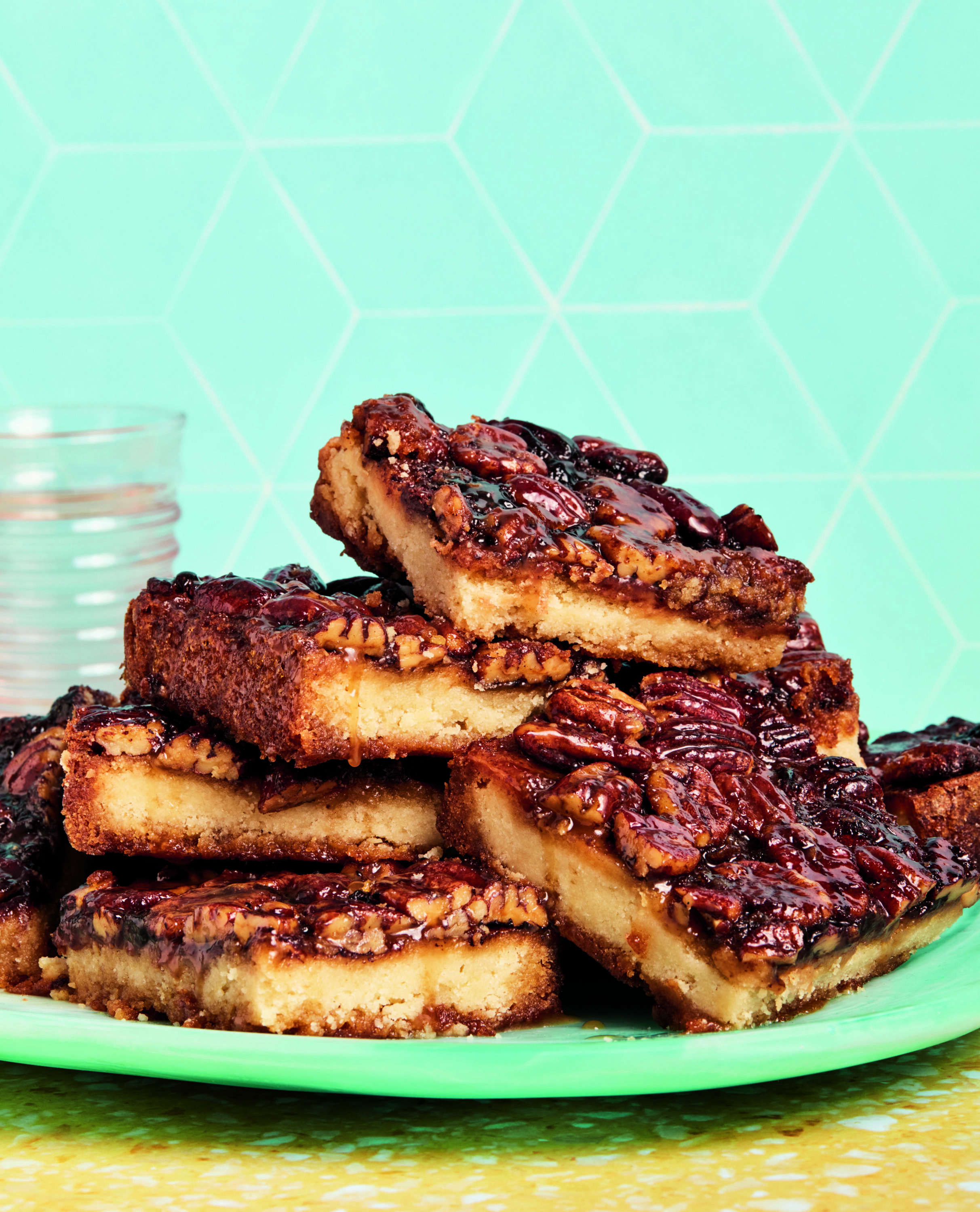 Chocolate Pecan Pie Shortbread Bars to Cure a Bad Day - Vimarsana News