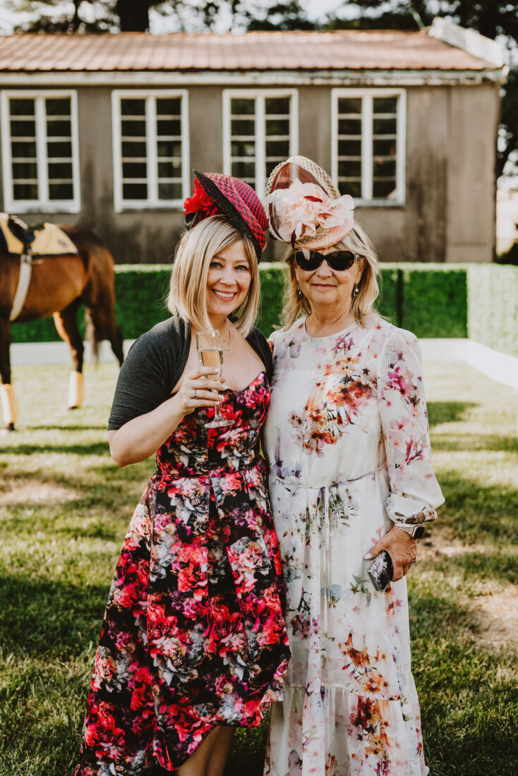 Guests arrive in their Derby finest.