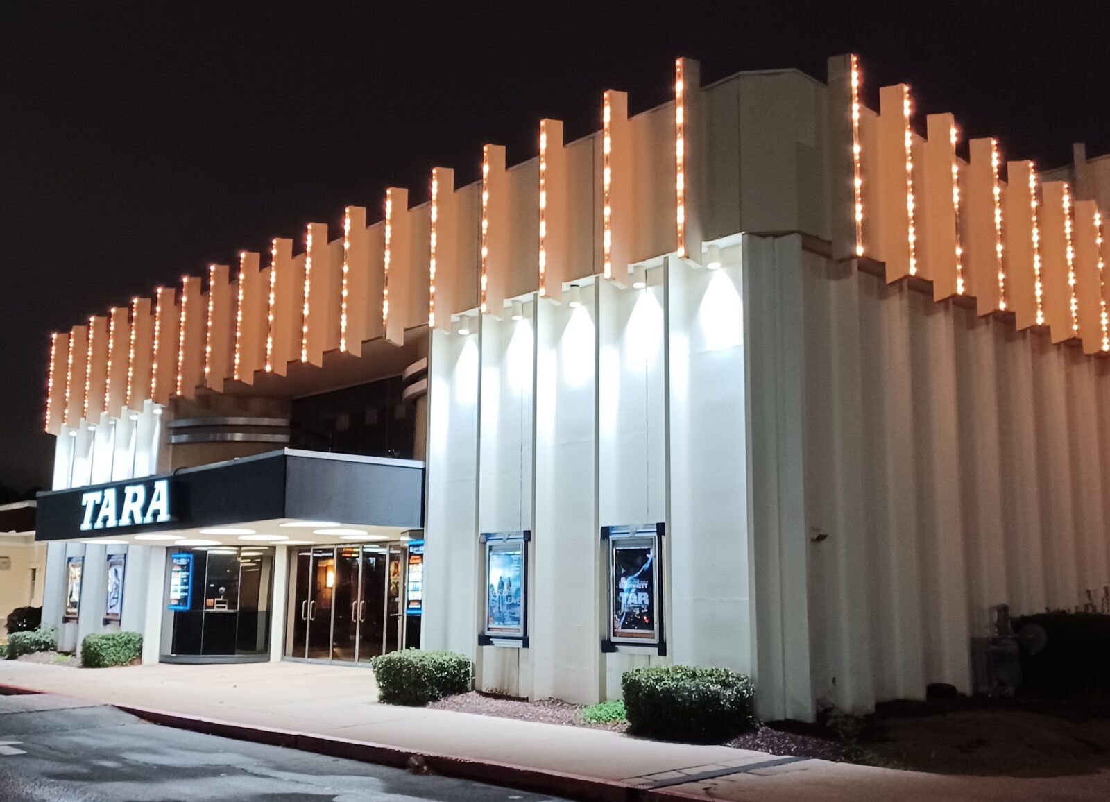 Meet the Film Buff Keeping Atlanta’s Old Theaters Alive Garden & Gun