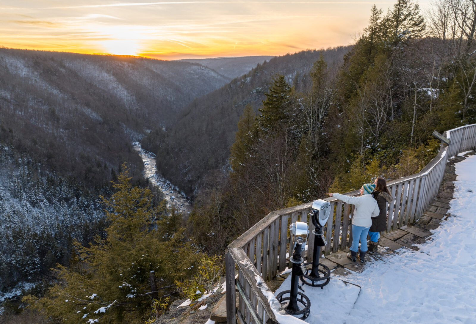 Seven Southern Hikes to Seek Out in Winter – Garden & Gun