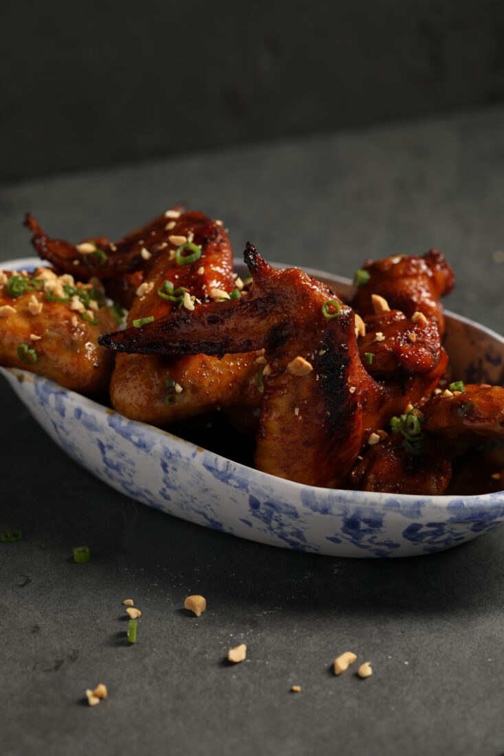 Chicken wings in a bowl.