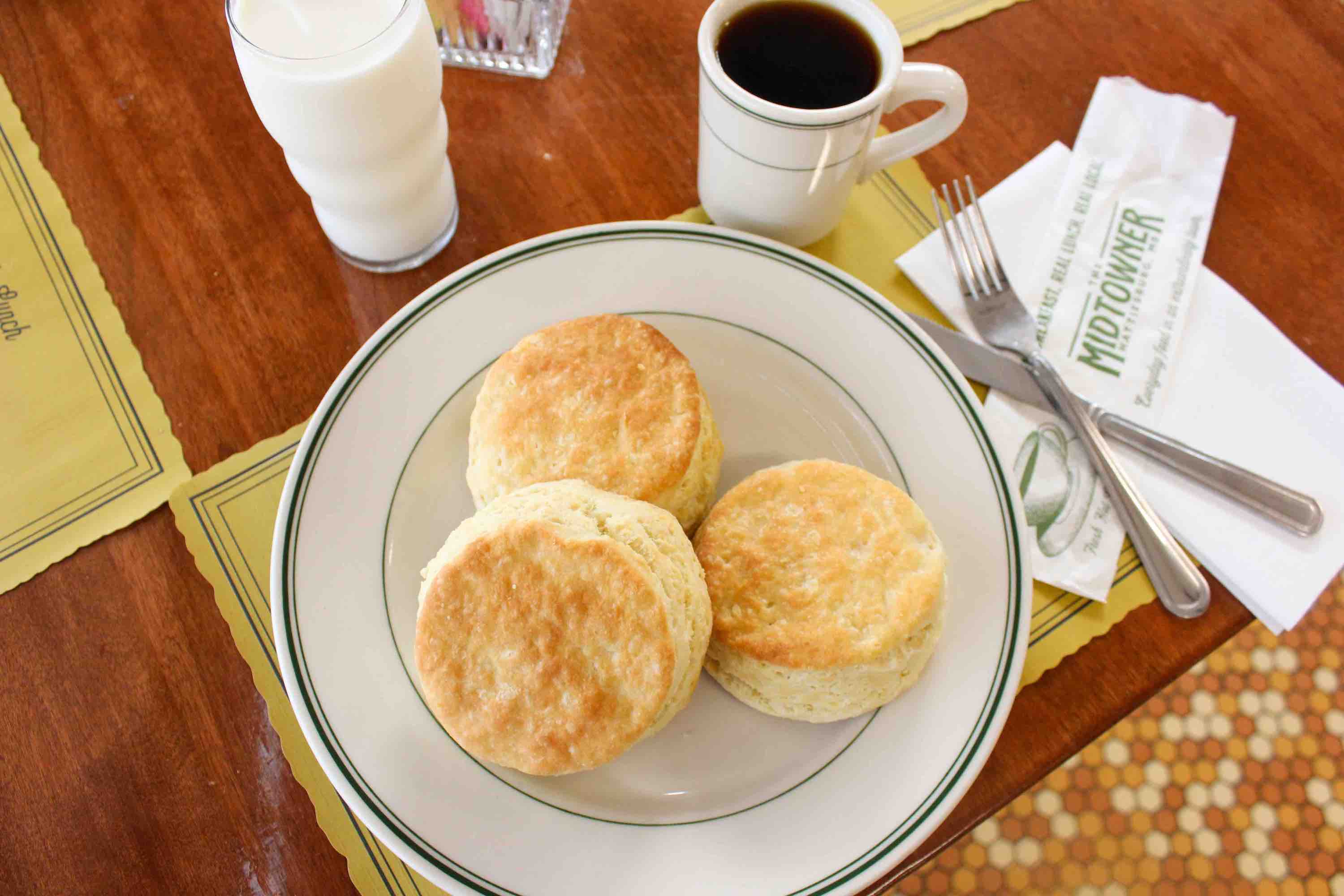 How to Bake the Perfect Cathead Biscuit – Garden & Gun