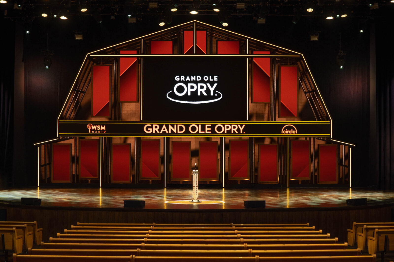 Ring in a Grand Ole Birthday at the Opry – Garden & Gun