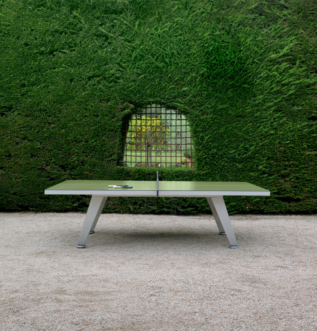 A ping pong table outside