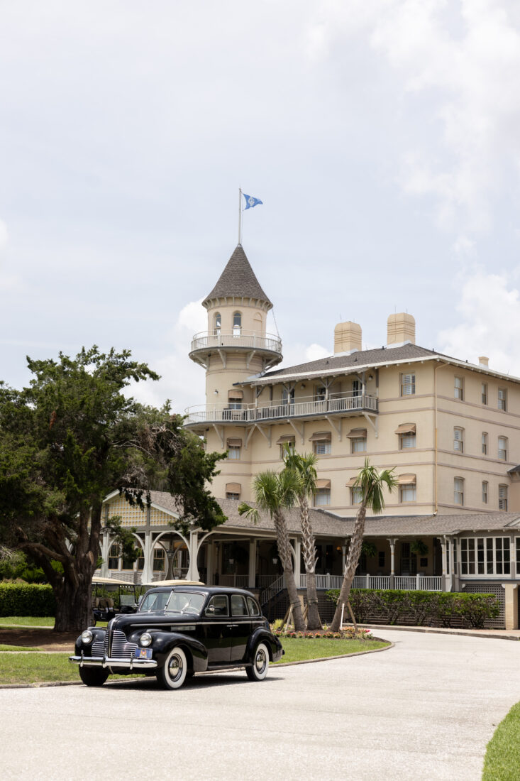 After a morning of golf, guests reconvene at the historic Jekyll Island Club Resort for lunch.