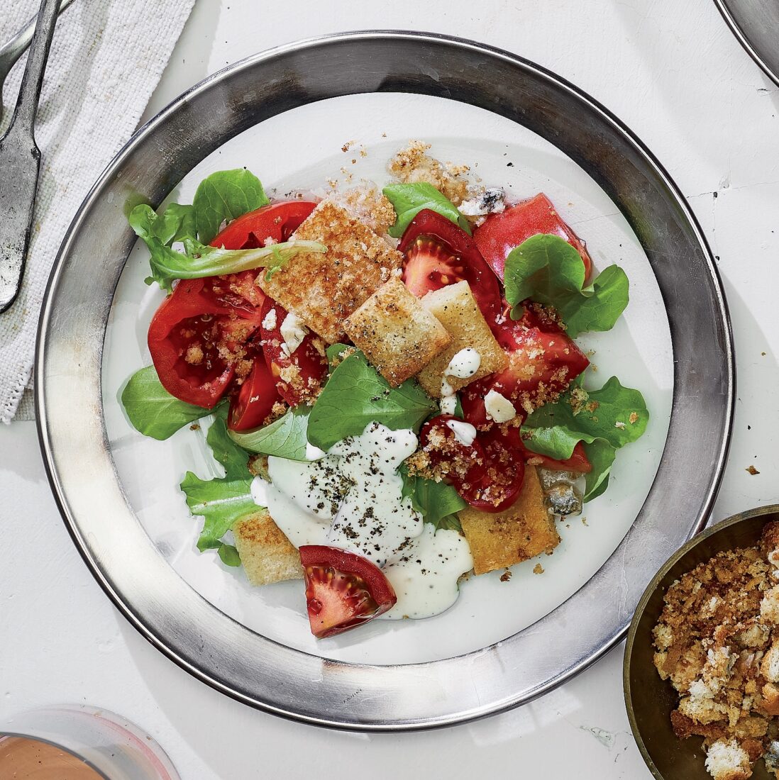 tomato and white bread salad with mayonaisse