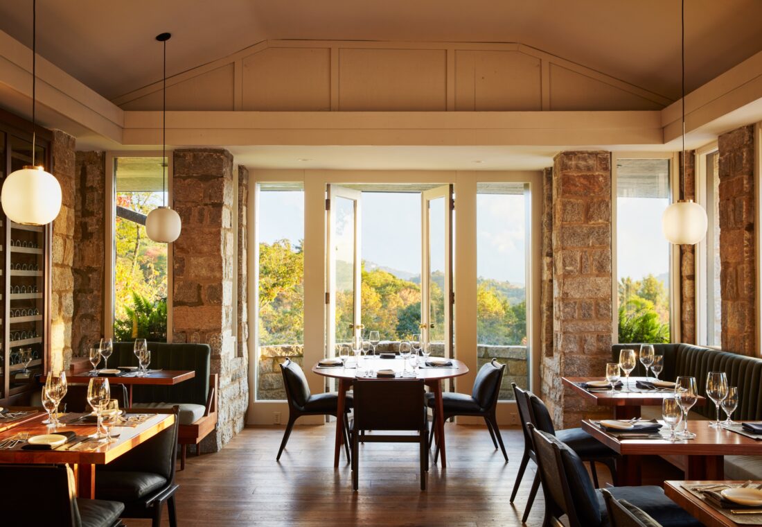 Oak Steakhouse dining room overlooking the Blue Ridge Mountains