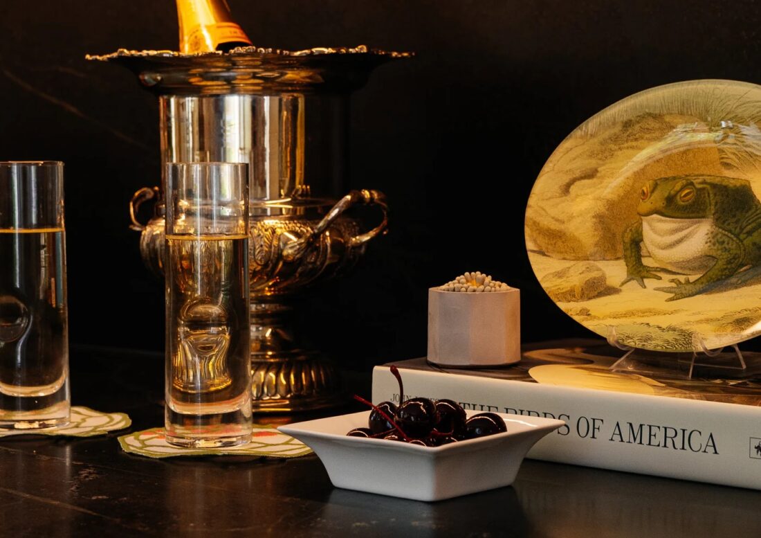 A detail of a bar top