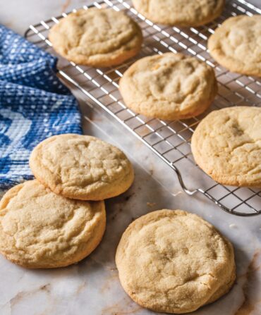 A tray of sugar cookies
