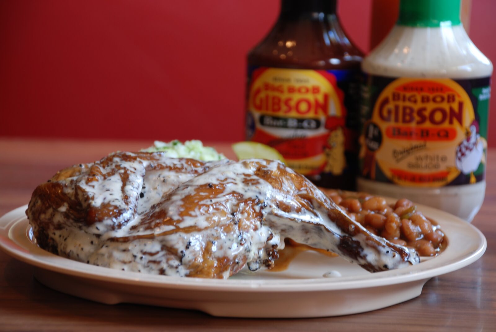 White sauce chicken on a plate