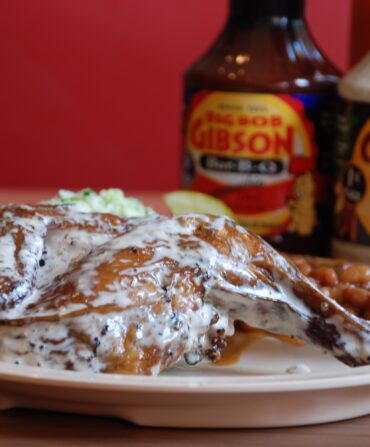 White sauce chicken on a plate