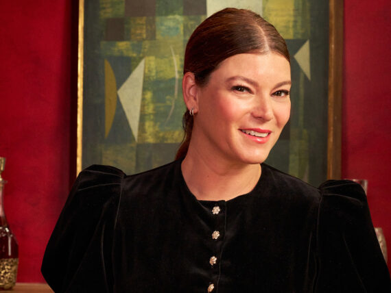 A portrait of Gail Simmons