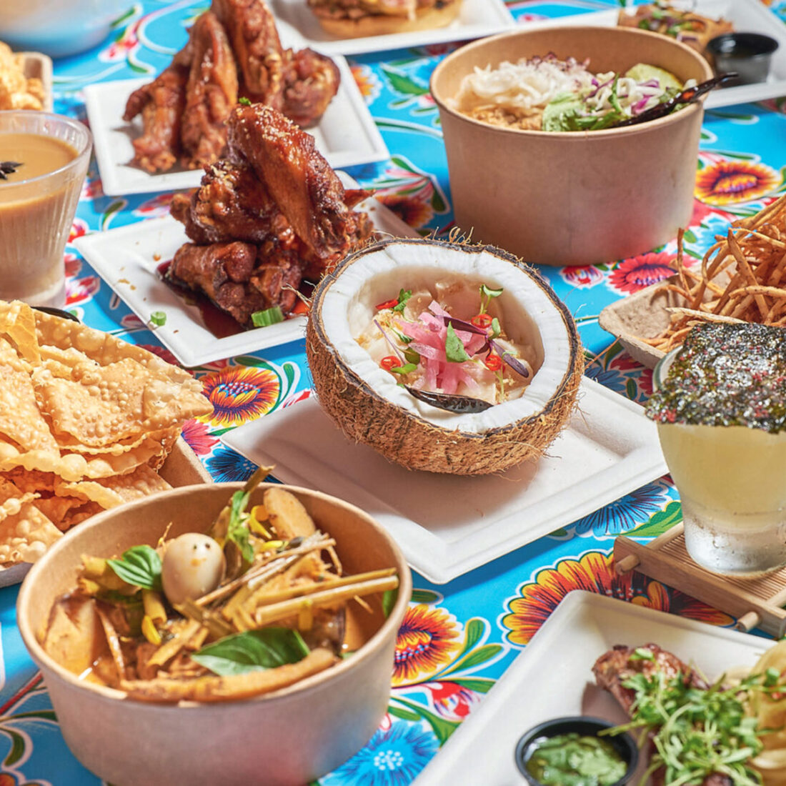 Razna jela od hrane na stolu