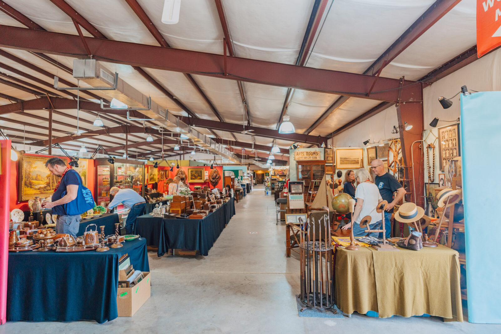 An antique booth barn