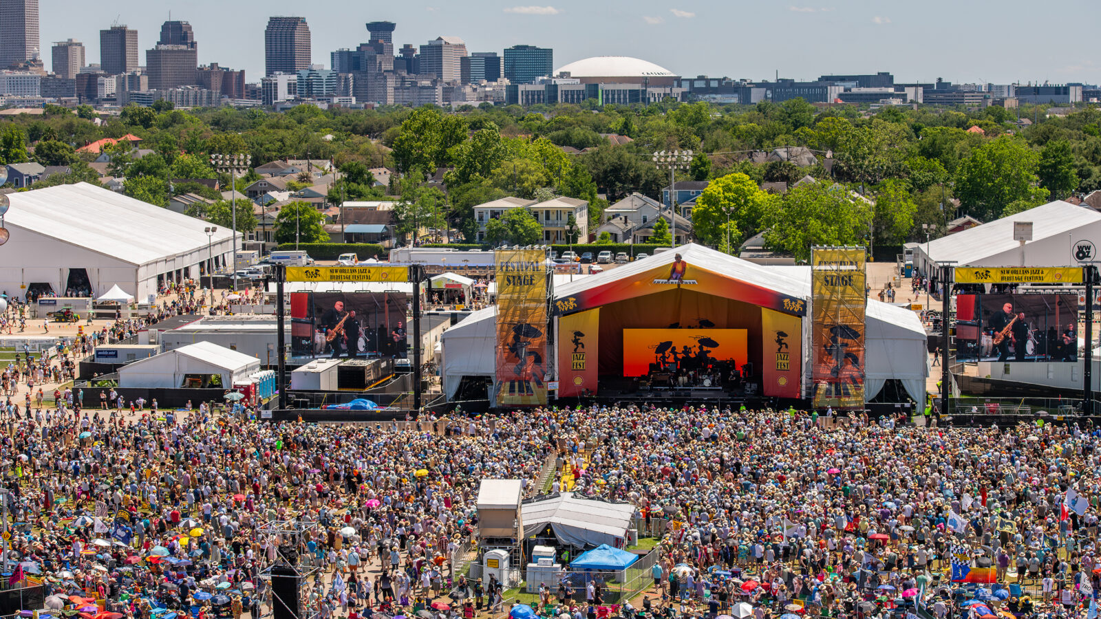 image of main stage and crowd at New Orleans Jazz & Heritage Festival
