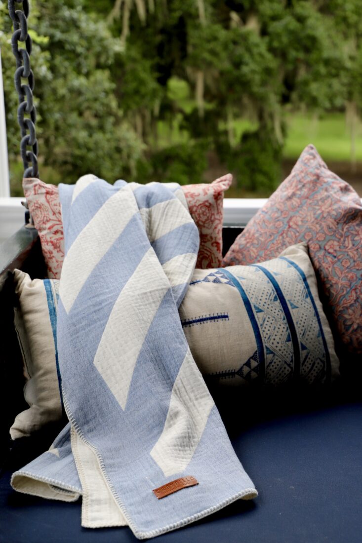 A blanket on a swing