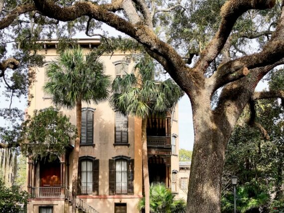 image of a historic home on Monterey Square in Savannah, Georgia