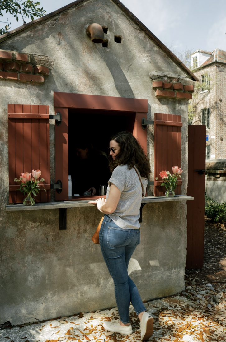 Amanda Heckert, G&G executive editor, at the Shed Bar featuring Angel’s Envy, Cathead Vodka, Ceebo Brew Co., Louie Louie, and Luzianne Tea.