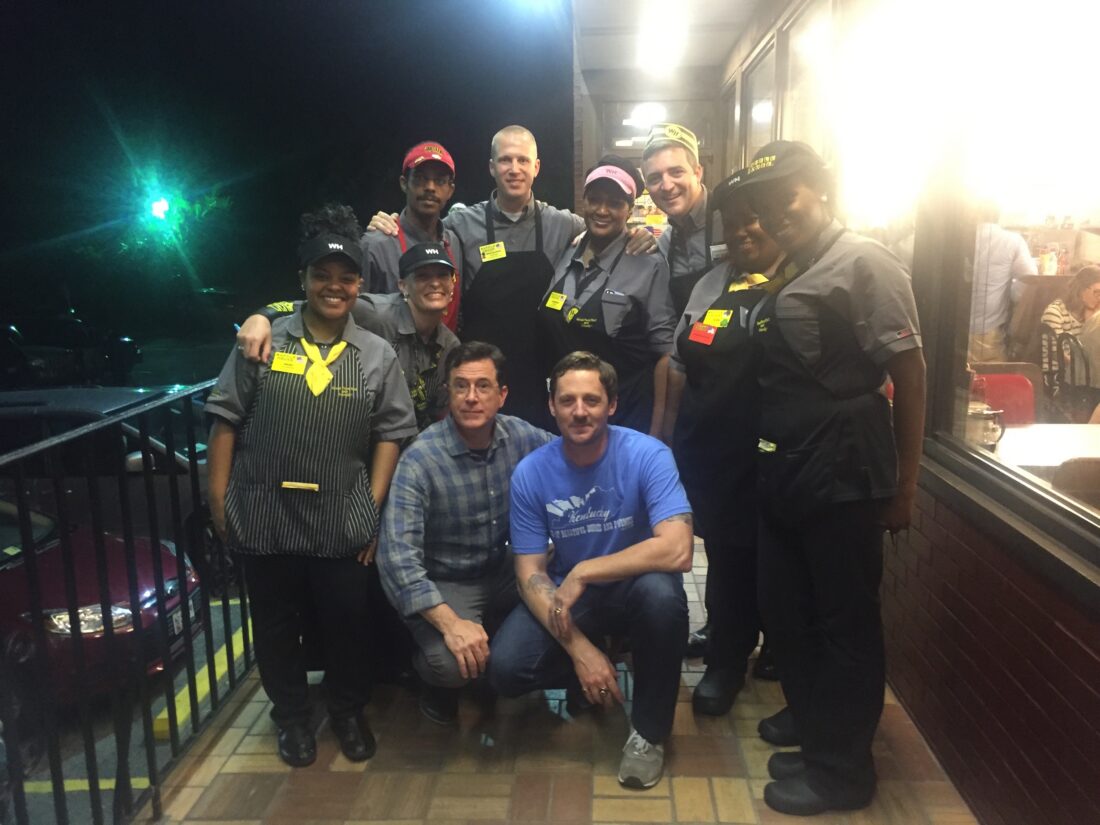 Sturgill Simpson and Stephen Colbert with waffle house staff
