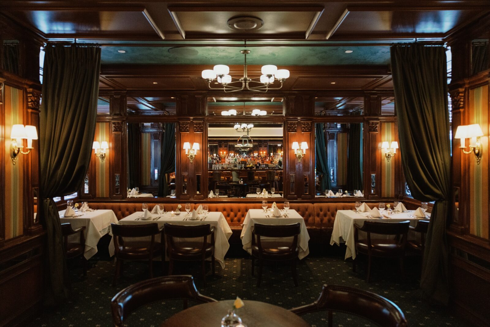 A dining room