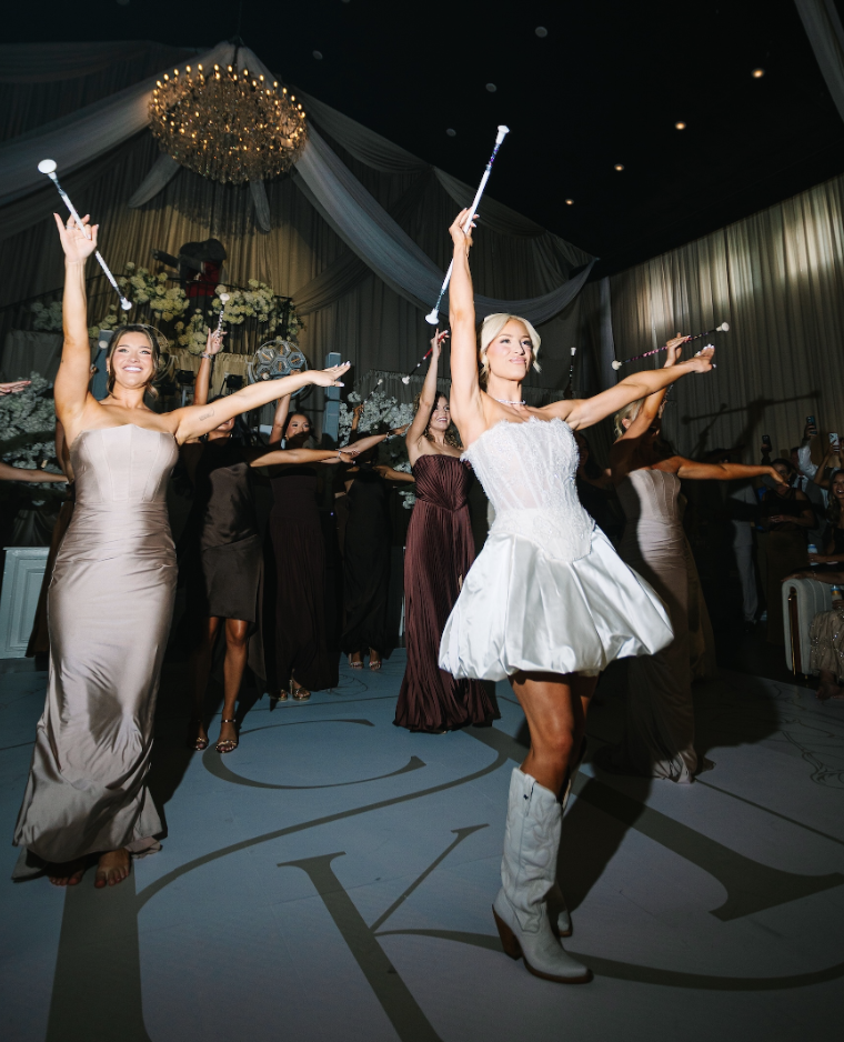 a crimsonette performance