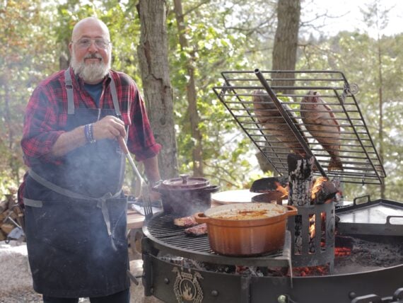 Andrew Zimmern