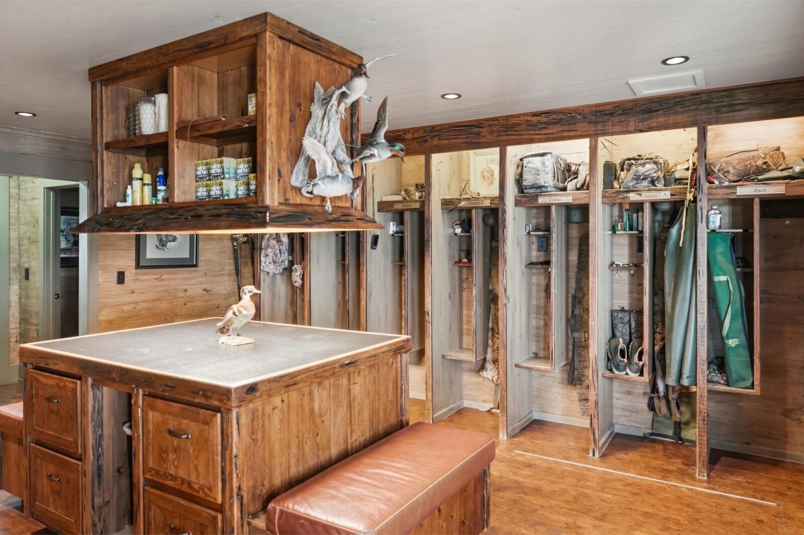 A mud room with lockers