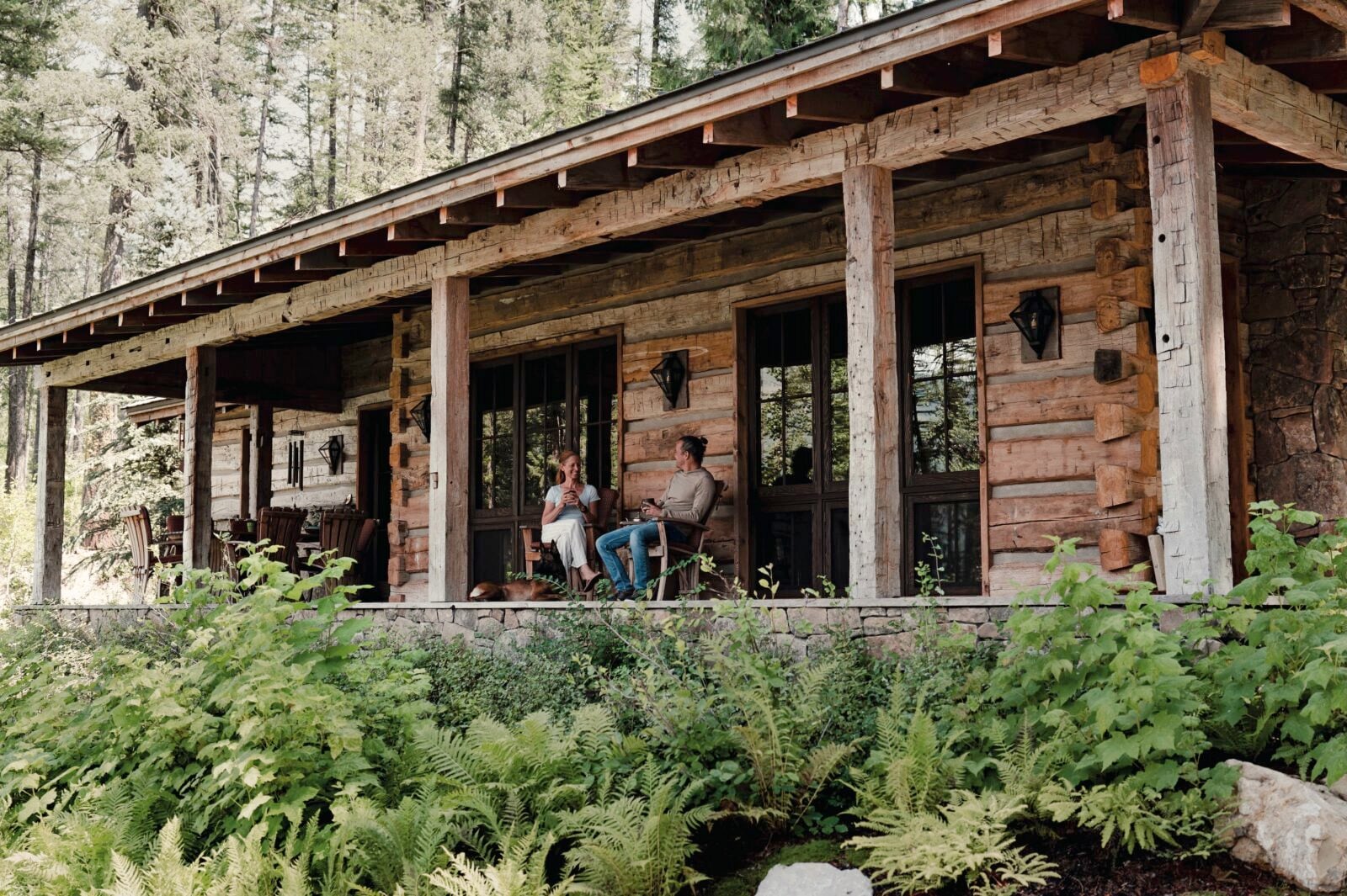 gardenandgun.com - Elizabeth Hutchison Hicklin - A Texas Couple's Cabin in Montana Proves Bigger Isn't Always Necessarily Better