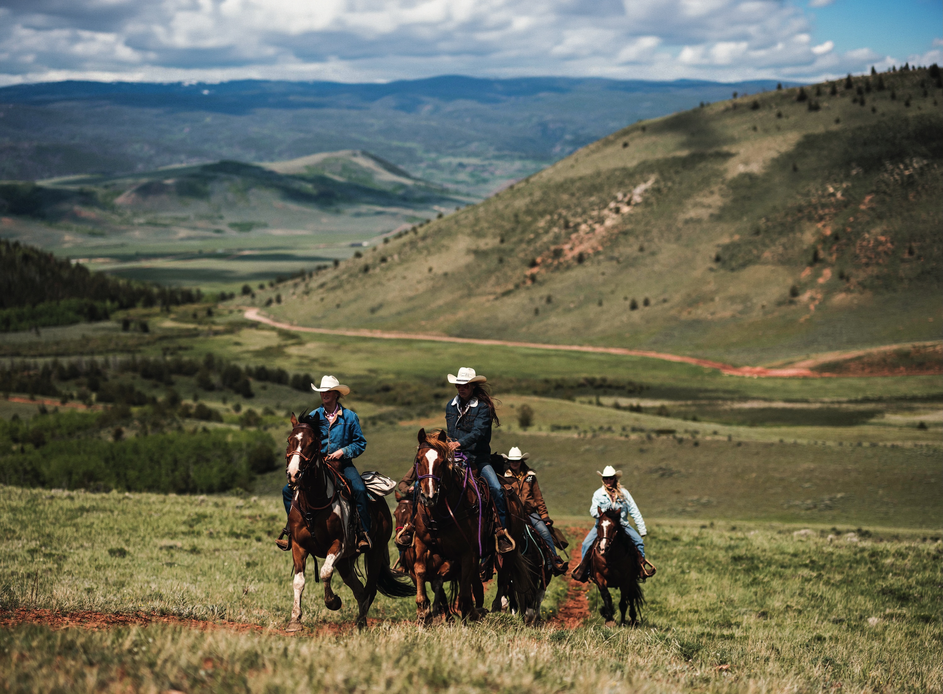 15 of the West’s Best Hunting and Fishing Lodges